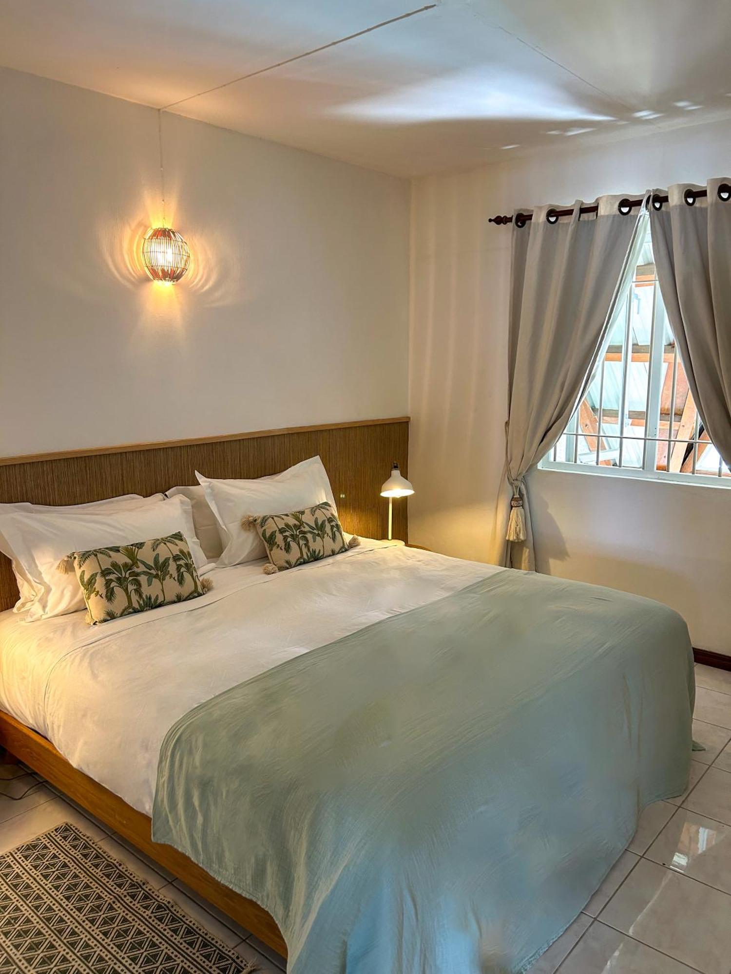 Chic Home With Private Pool, 1 Min To Beach Cap Malheureux Exterior photo